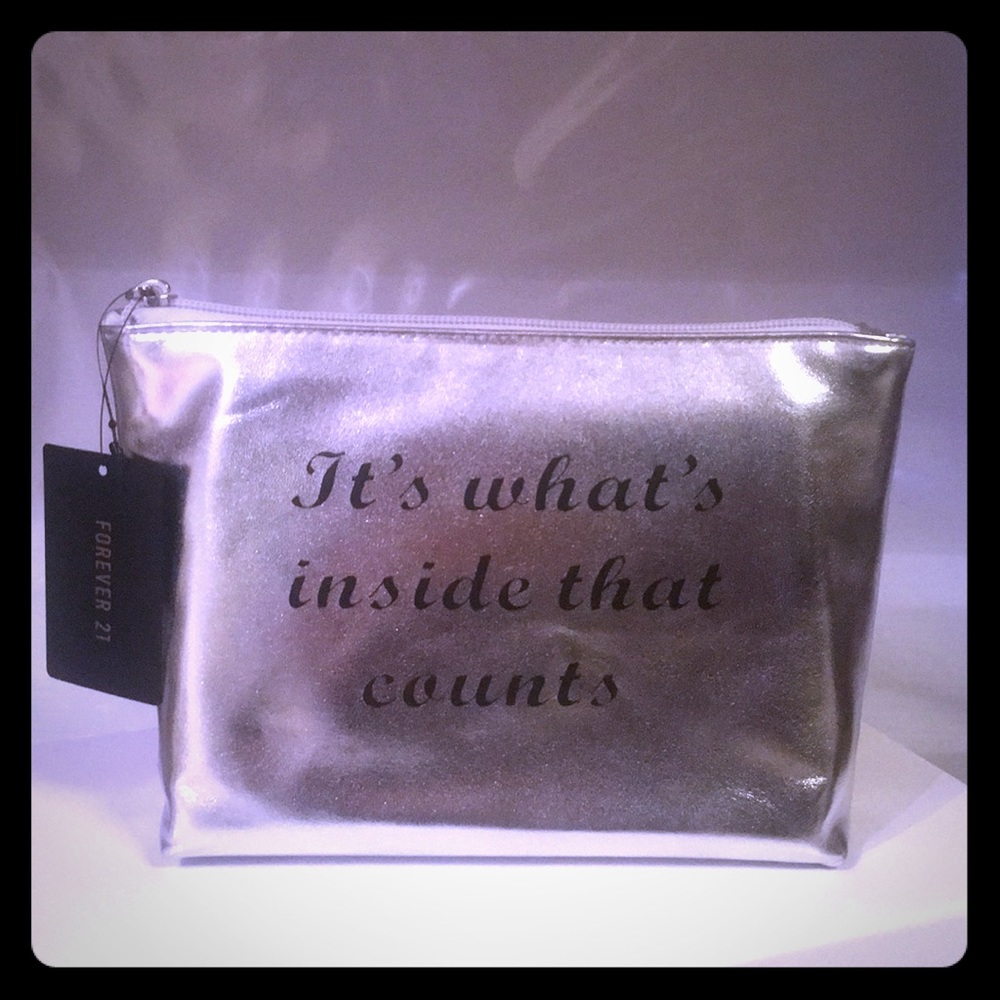 Make up bag/traveling bag